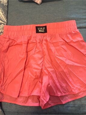 Lulu Mac pink shorts L